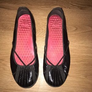 Privo black ballet flats by Clark’s size 11